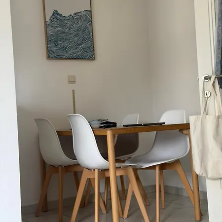 Charm 202 De Panne