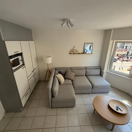 Apartment Charm 202 De Panne