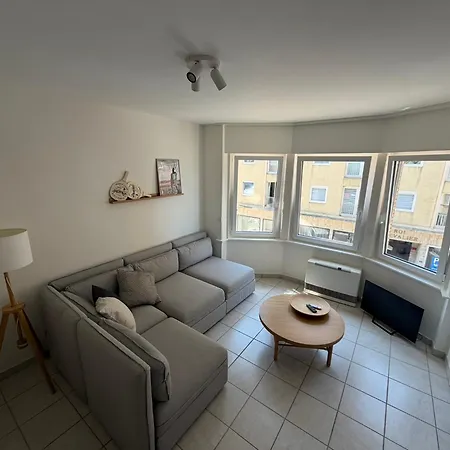 Charm 202 Apartment